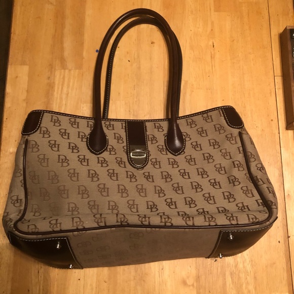 Dooney and bourke signature canvas tote purse - Picture 1 of 8